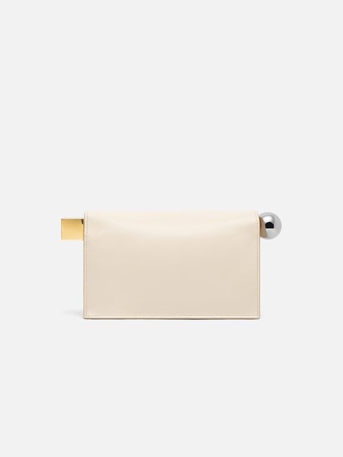 The Rond Carr&eacute; clutch