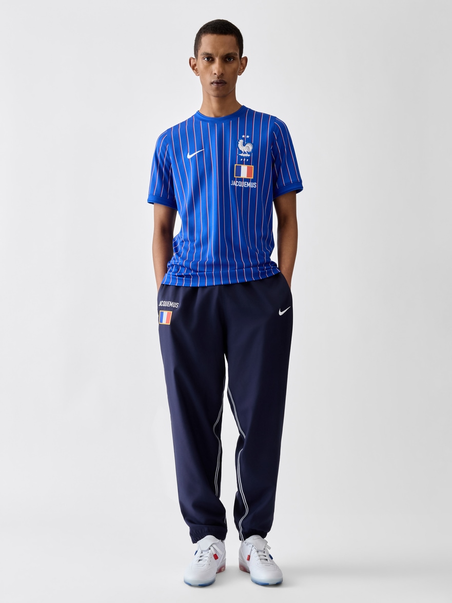 LE PANTALON SURVETEMENT F