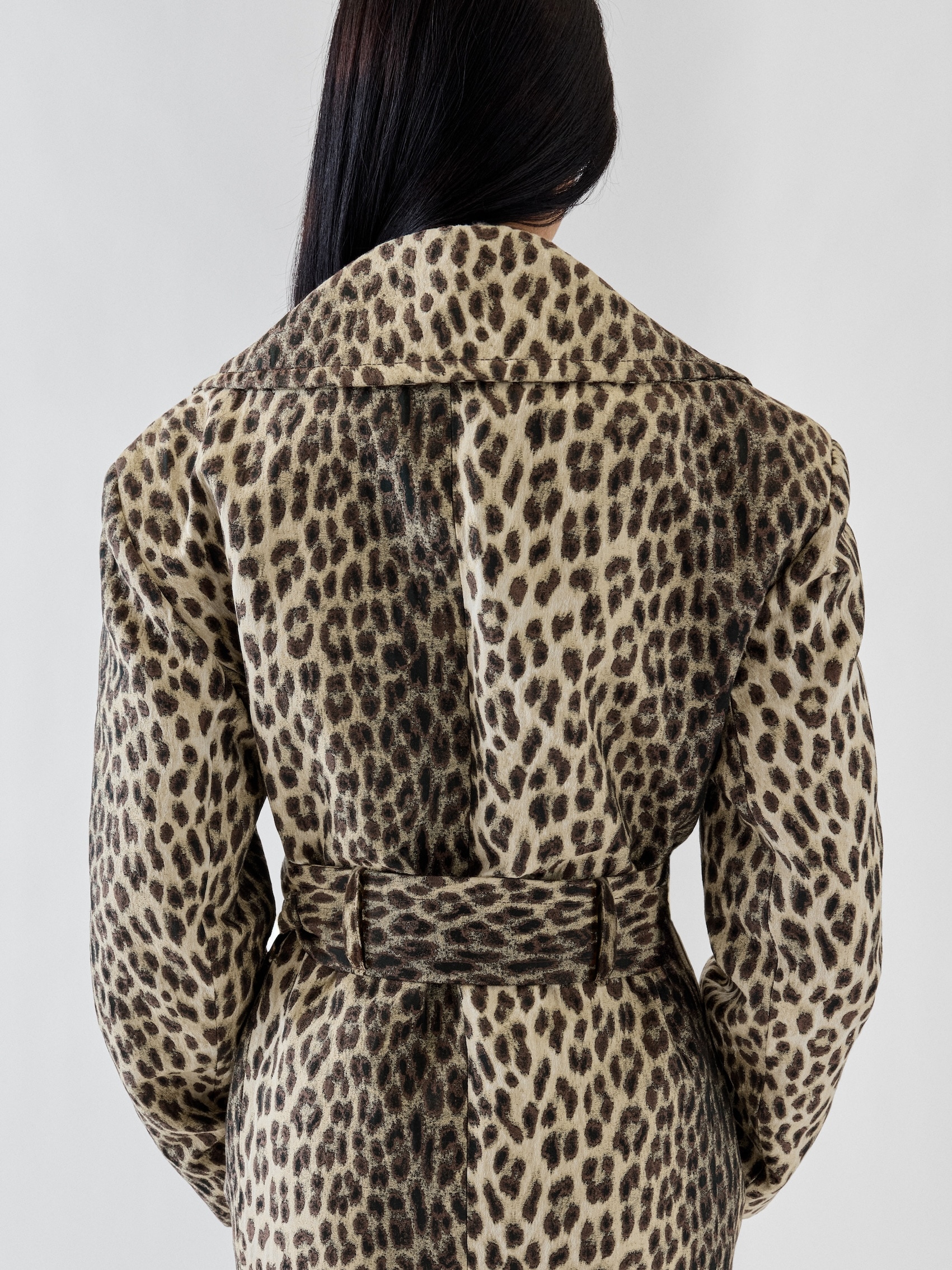 LE MANTEAU FERNANDO