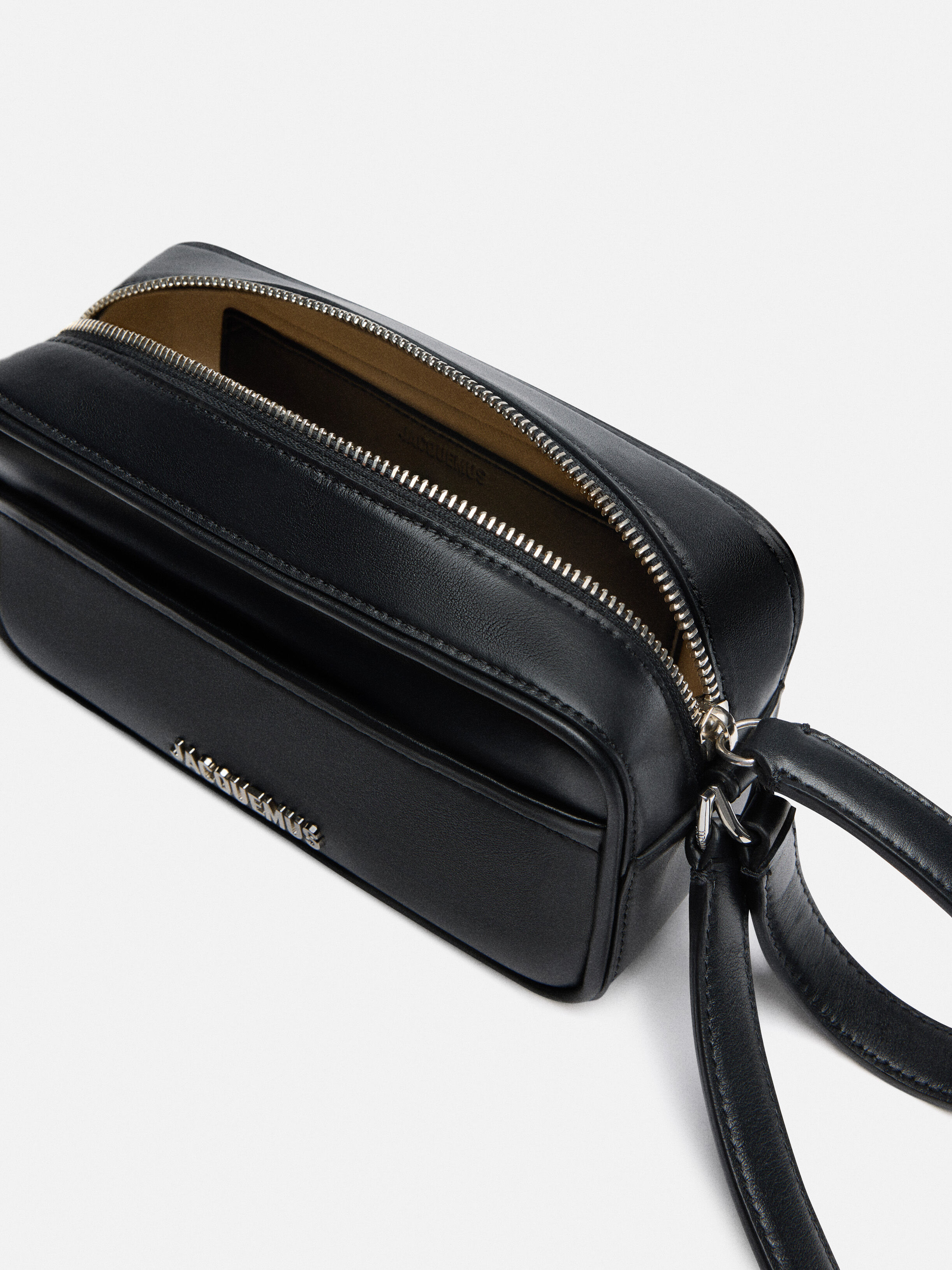 Baneto by JACQUEMUS | Official website