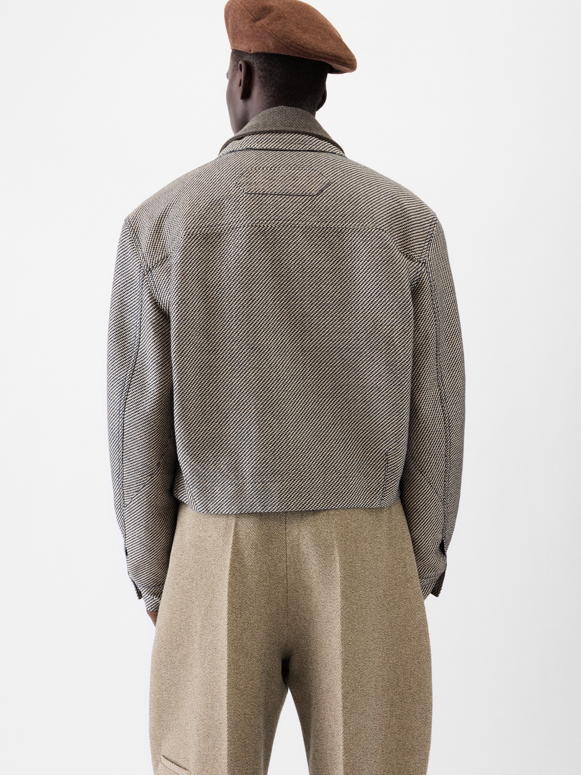 LA VESTE DE-NÎMES CANEVAS