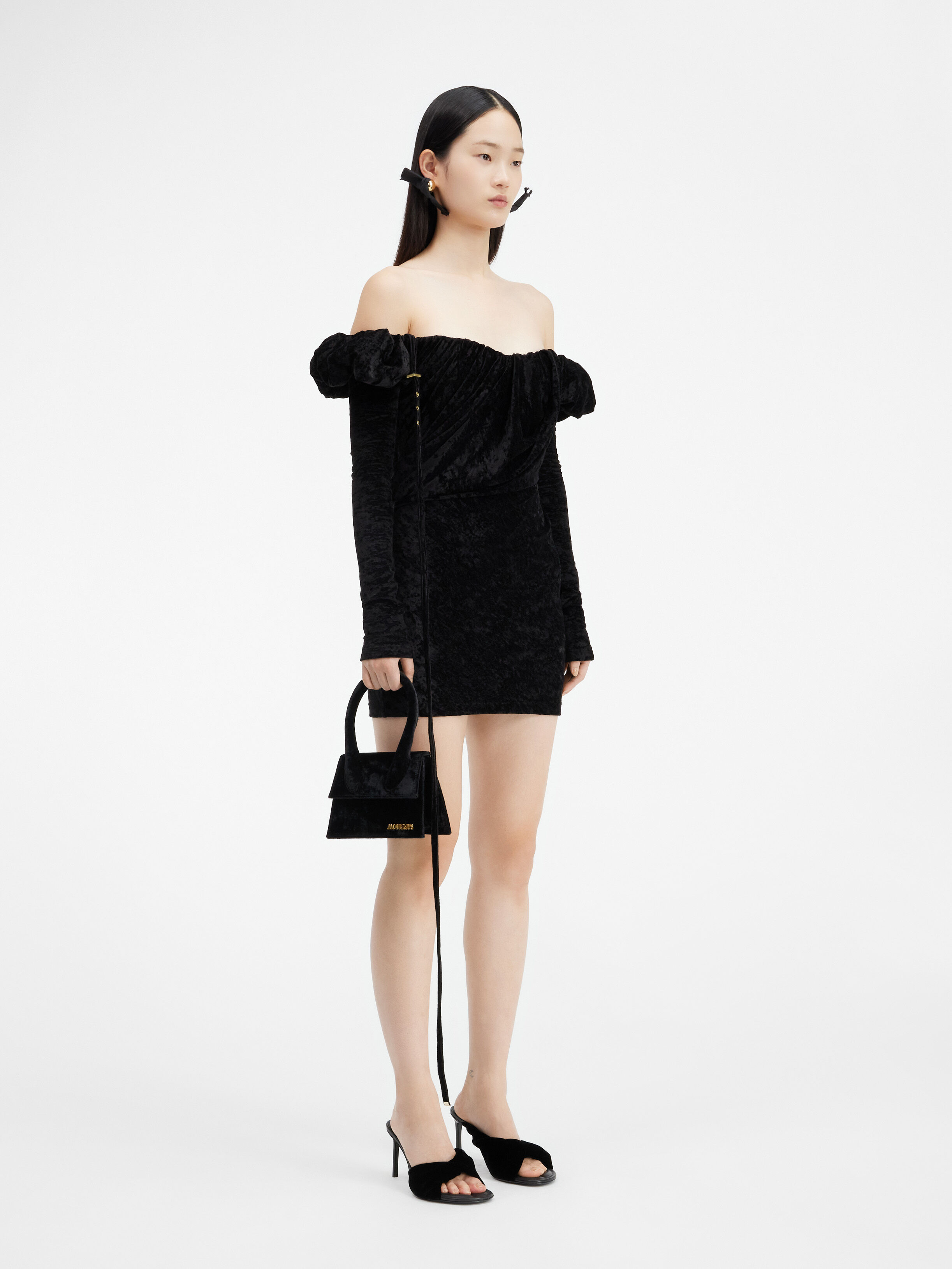The crushed Velours dress - LE CHOUCHOU | JACQUEMUS Official Website
