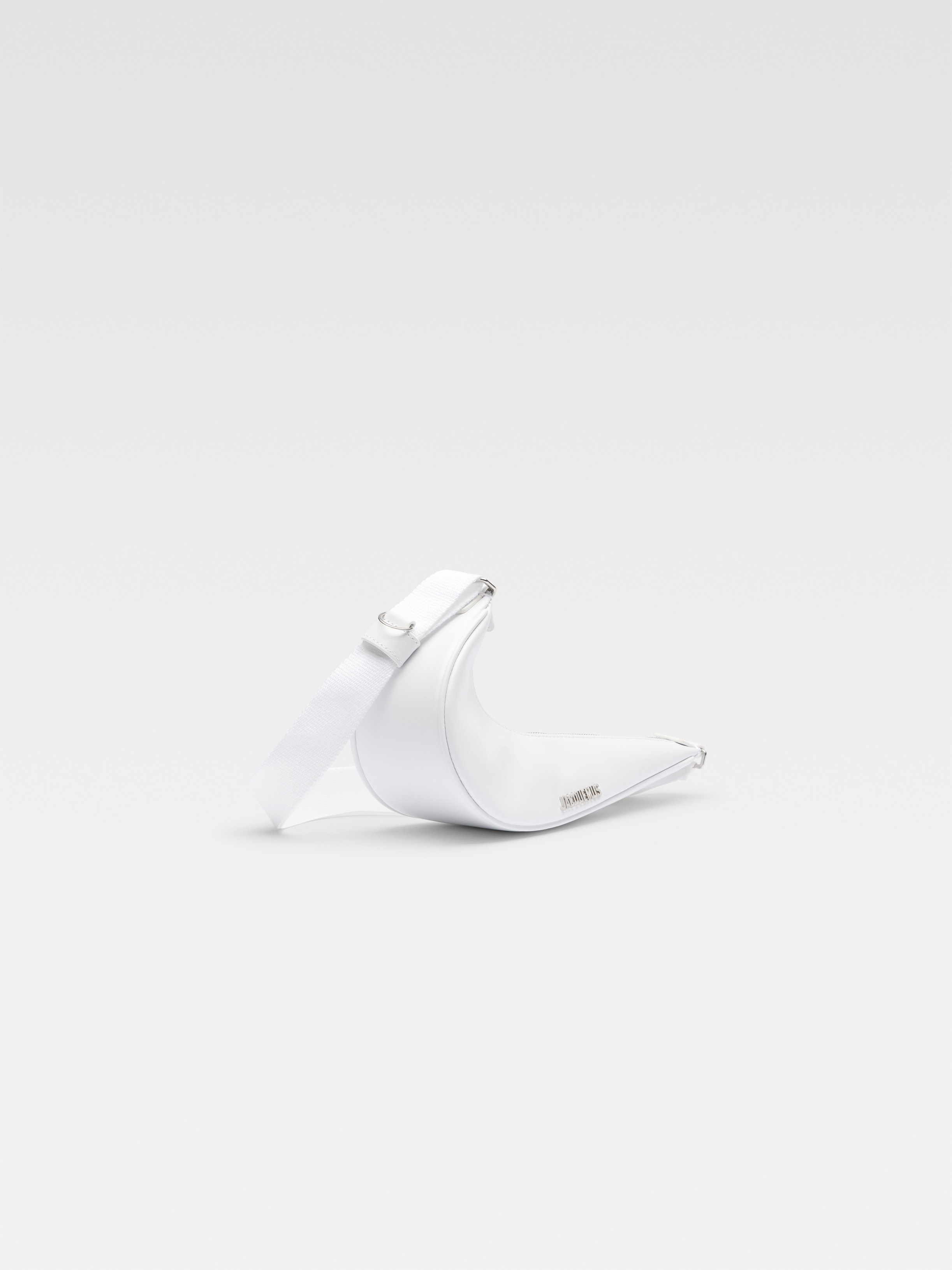 LE SAC SWOOSH
