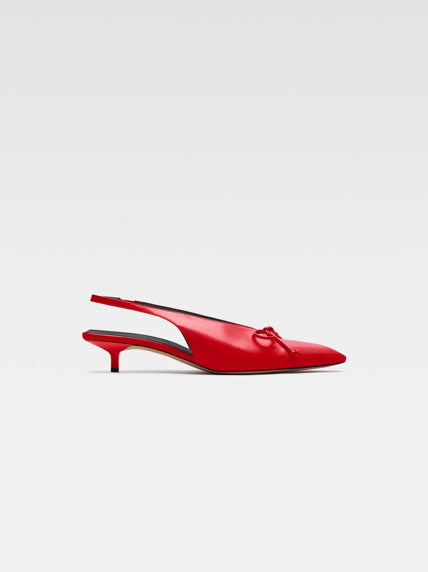 Jacquemus Women Les Slingbacks Cubisto B Kitten Heels In Red