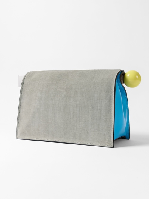 The Rond Carr&eacute; clutch