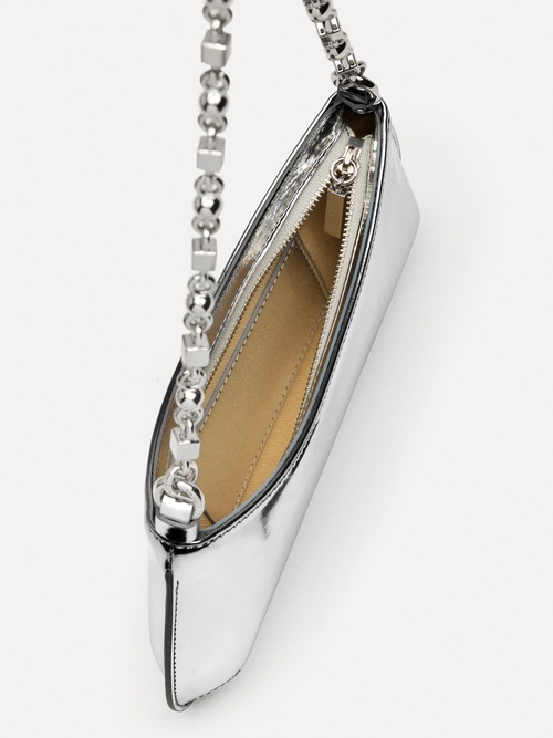 El pequeño Bisou Chaine