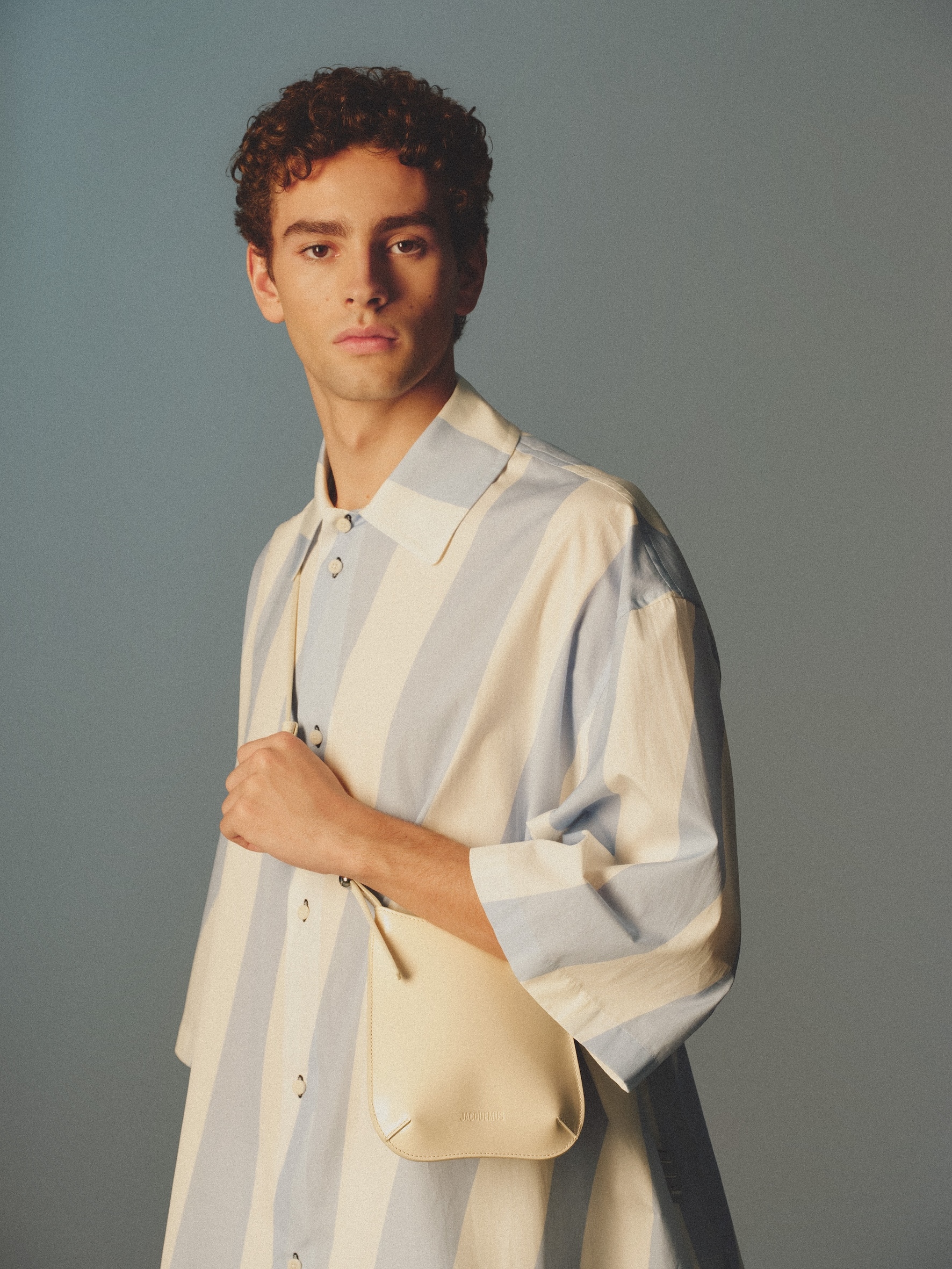 LE PORTE TELEPHONE BISOU