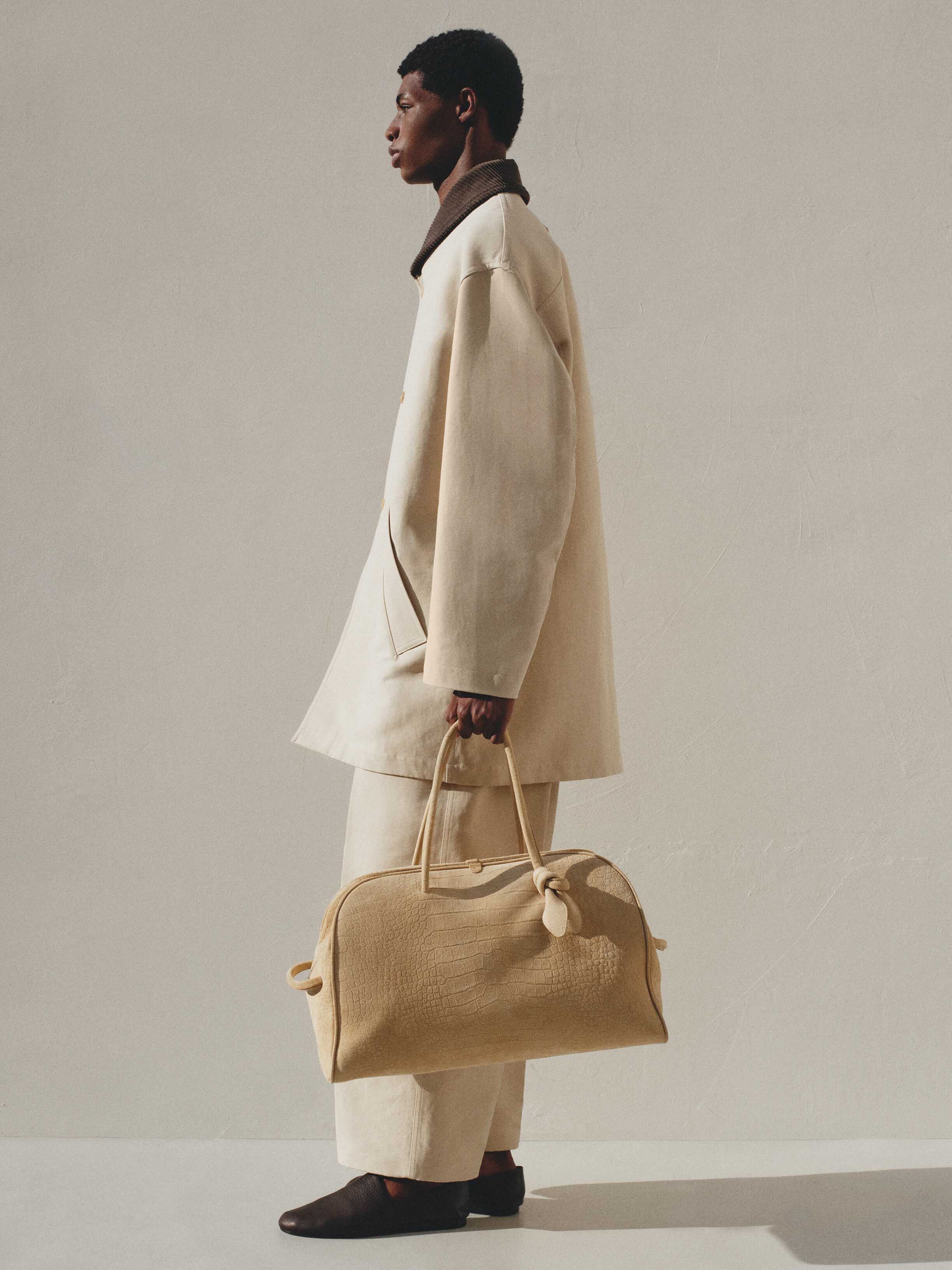 The large Turismo by JACQUEMUS | Official website