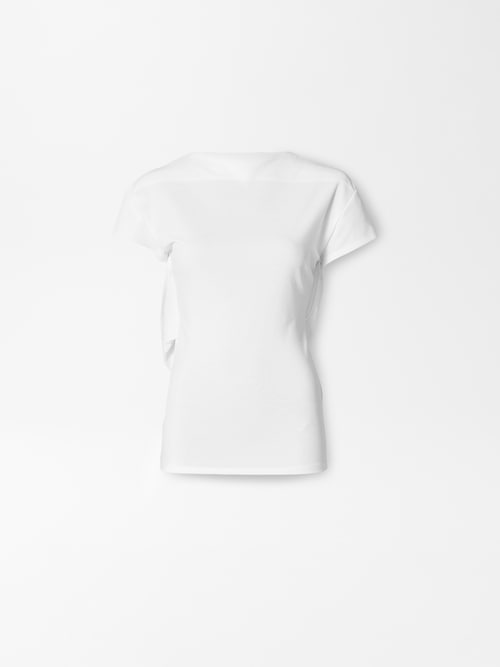 Mistral トップス