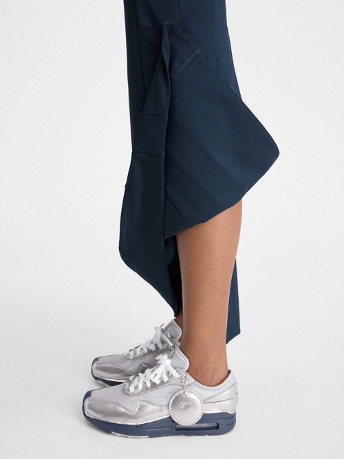 The JACQUEMUS+NIKE long skirt