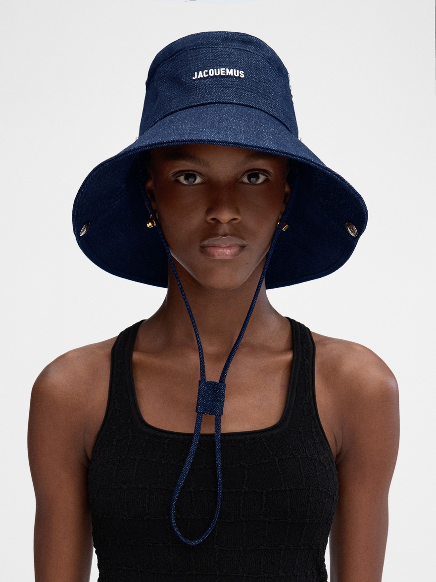 Jacquemus Denim Bucket Hat The de-Nîmes denim bucket hat by JACQUEMUS | Official website main image 2