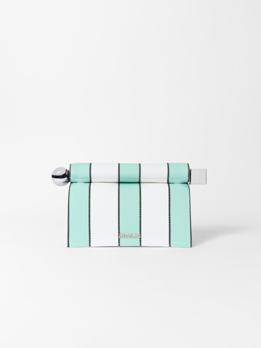 LA POCHETTE ROND CARRE