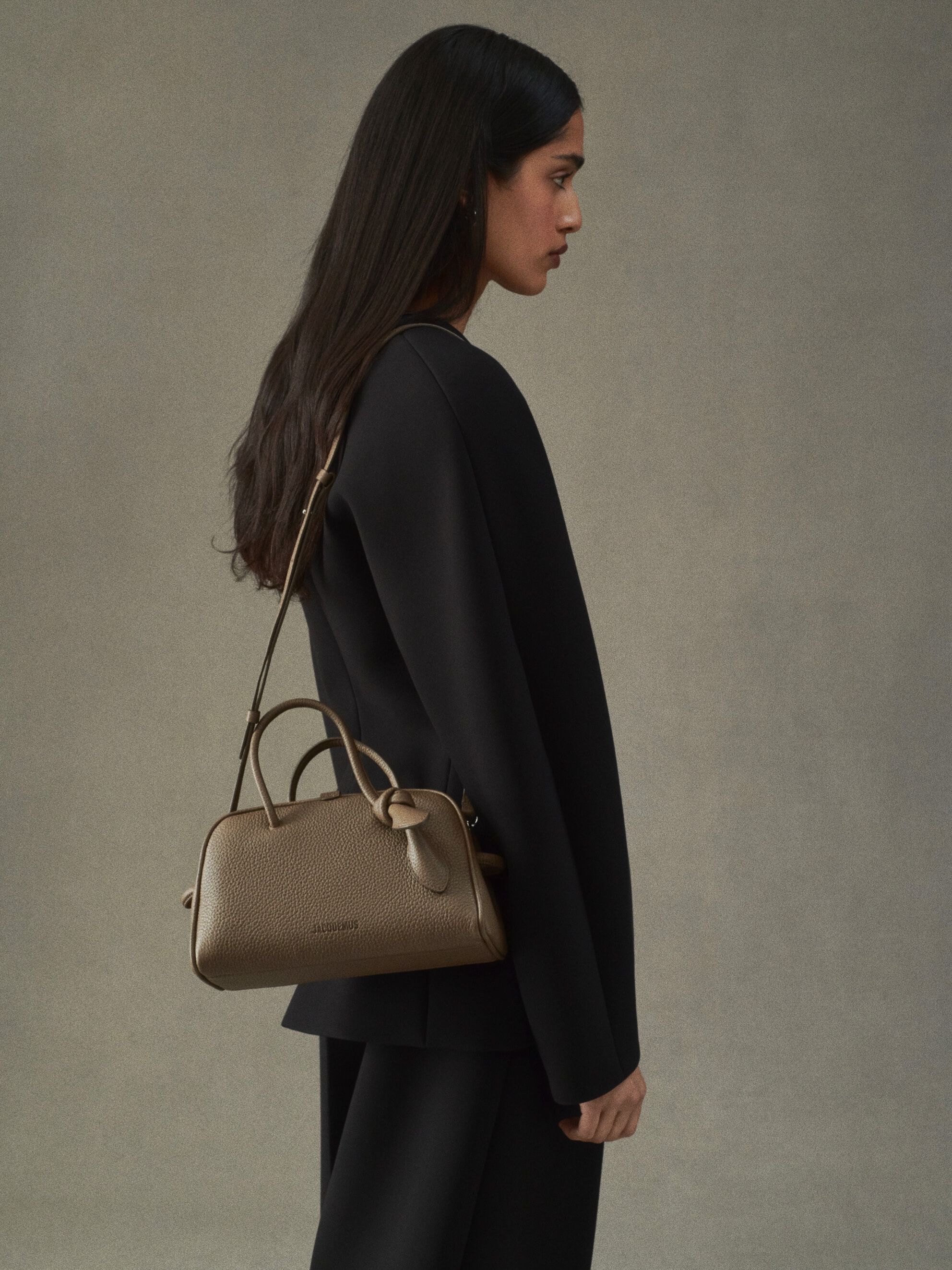 The small Turismo by JACQUEMUS | Official website