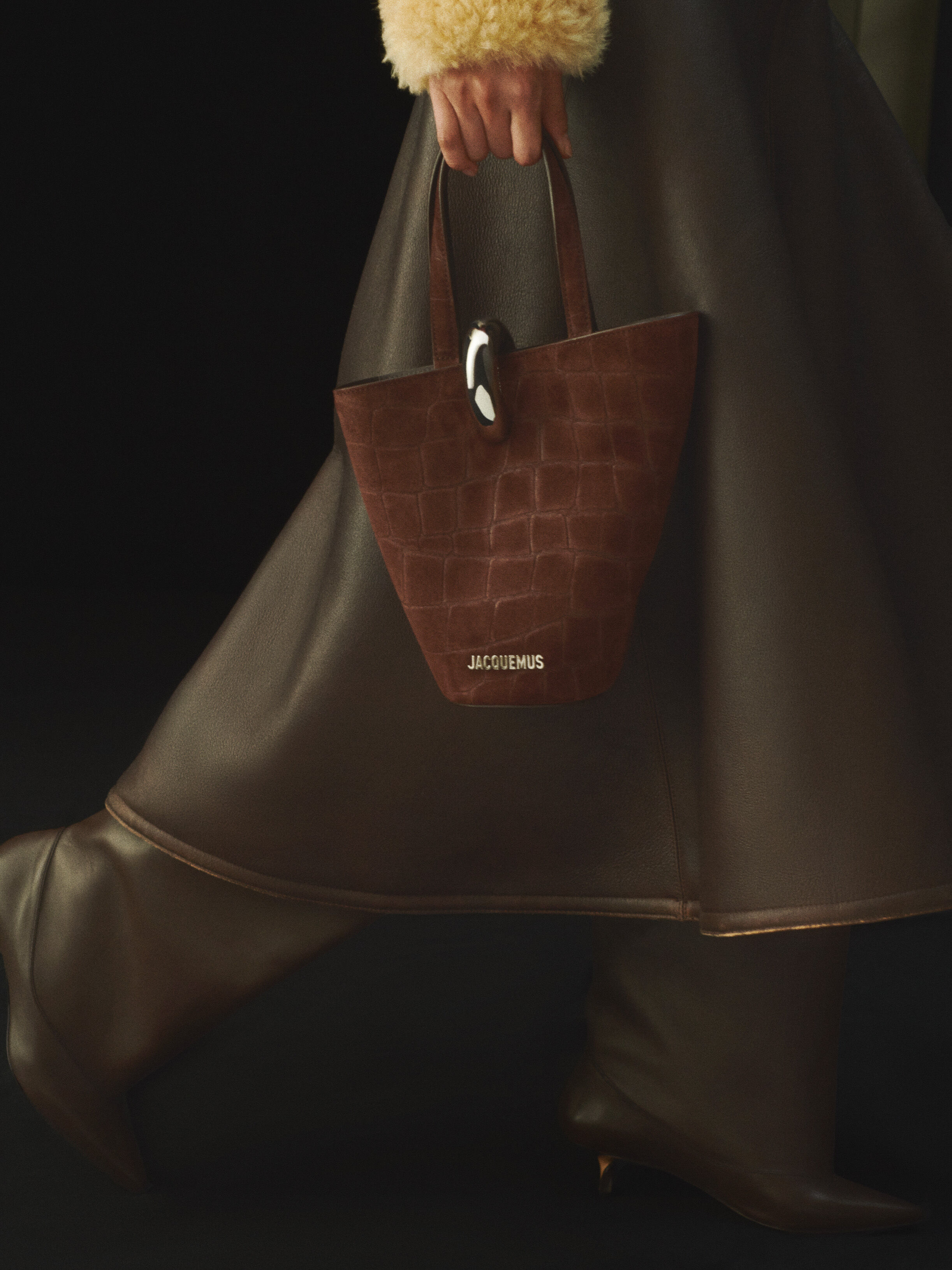 The small Bambola by JACQUEMUS | Official website