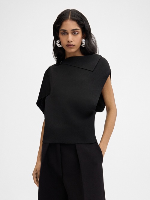 The Trap&egrave;ze knit