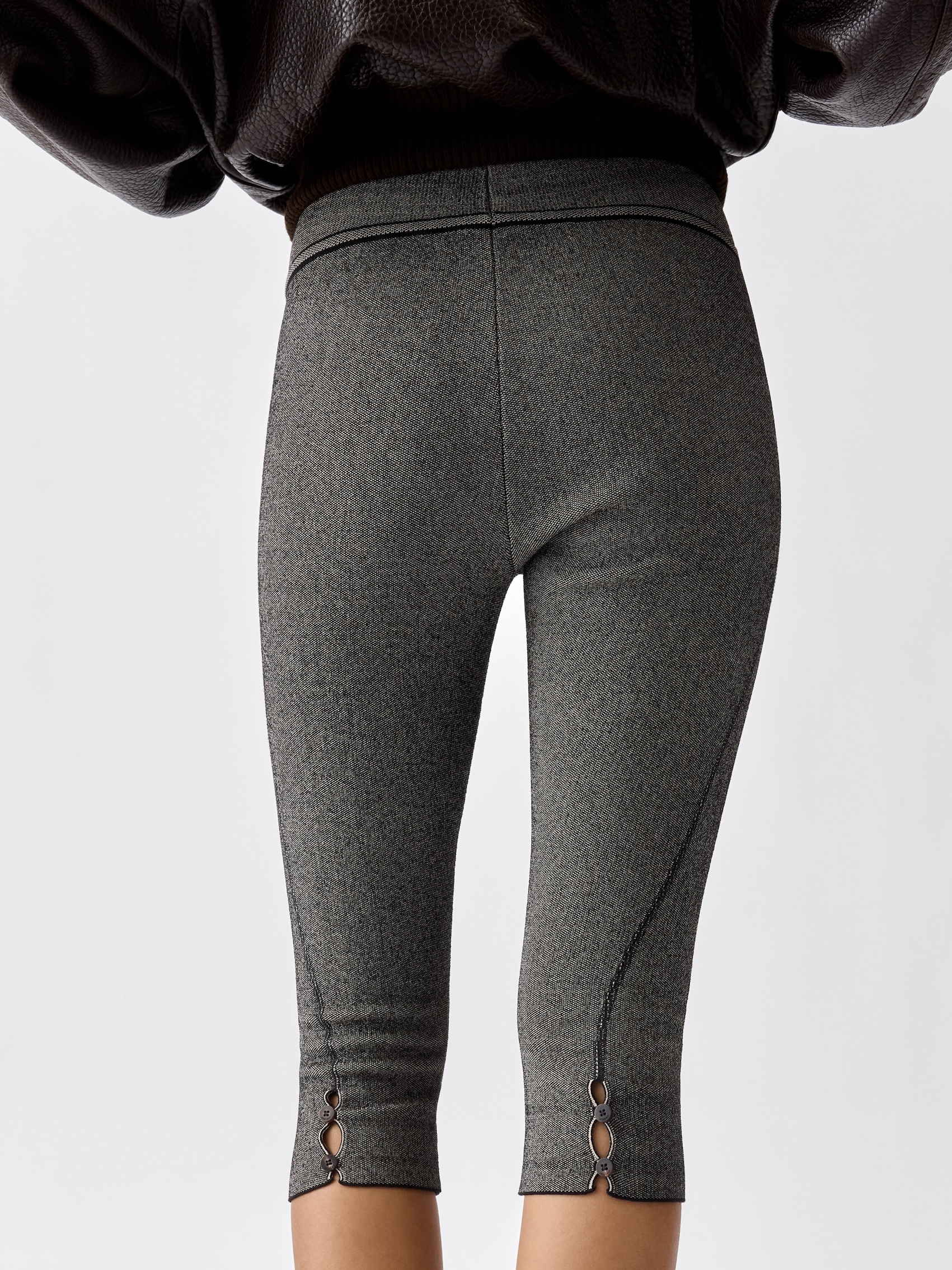 LES LEGGINGS SERA