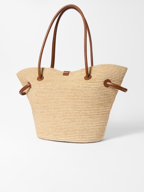 The Turismo basket