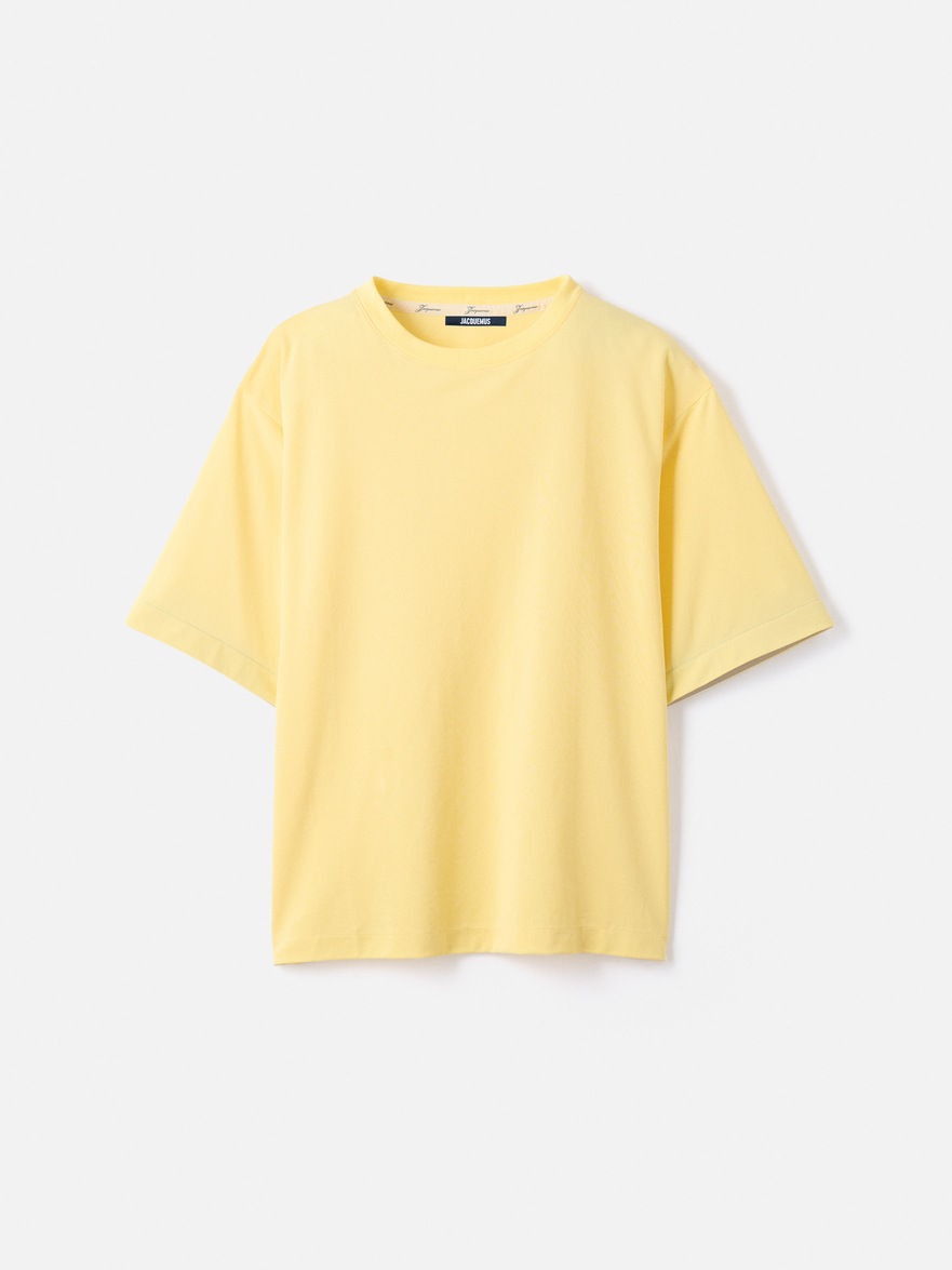 Jacquemus Le T-shirt Rond Carré Manches Courtes In Yellow