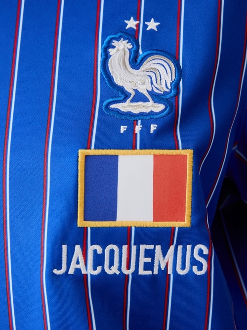 Le maillot d'avant match France pour femme