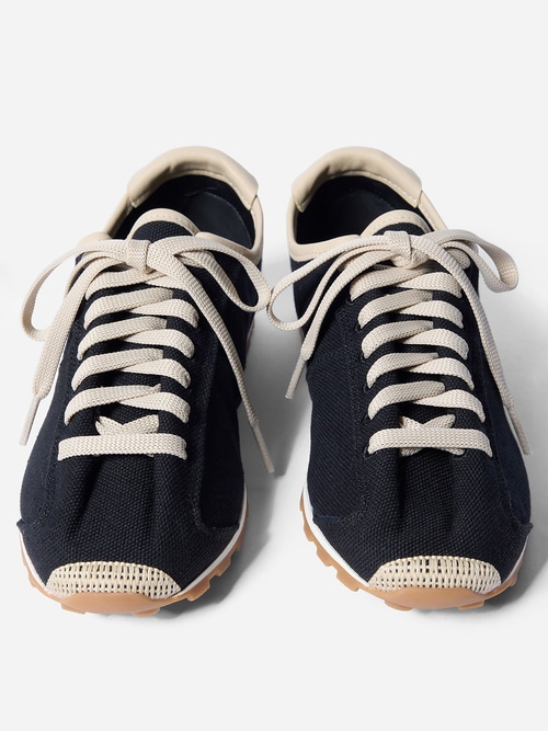 Die Sneakers