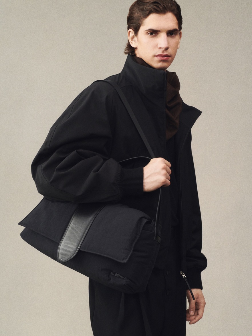 Bambino メッセンジャーバッグ by JACQUEMUS | Official website