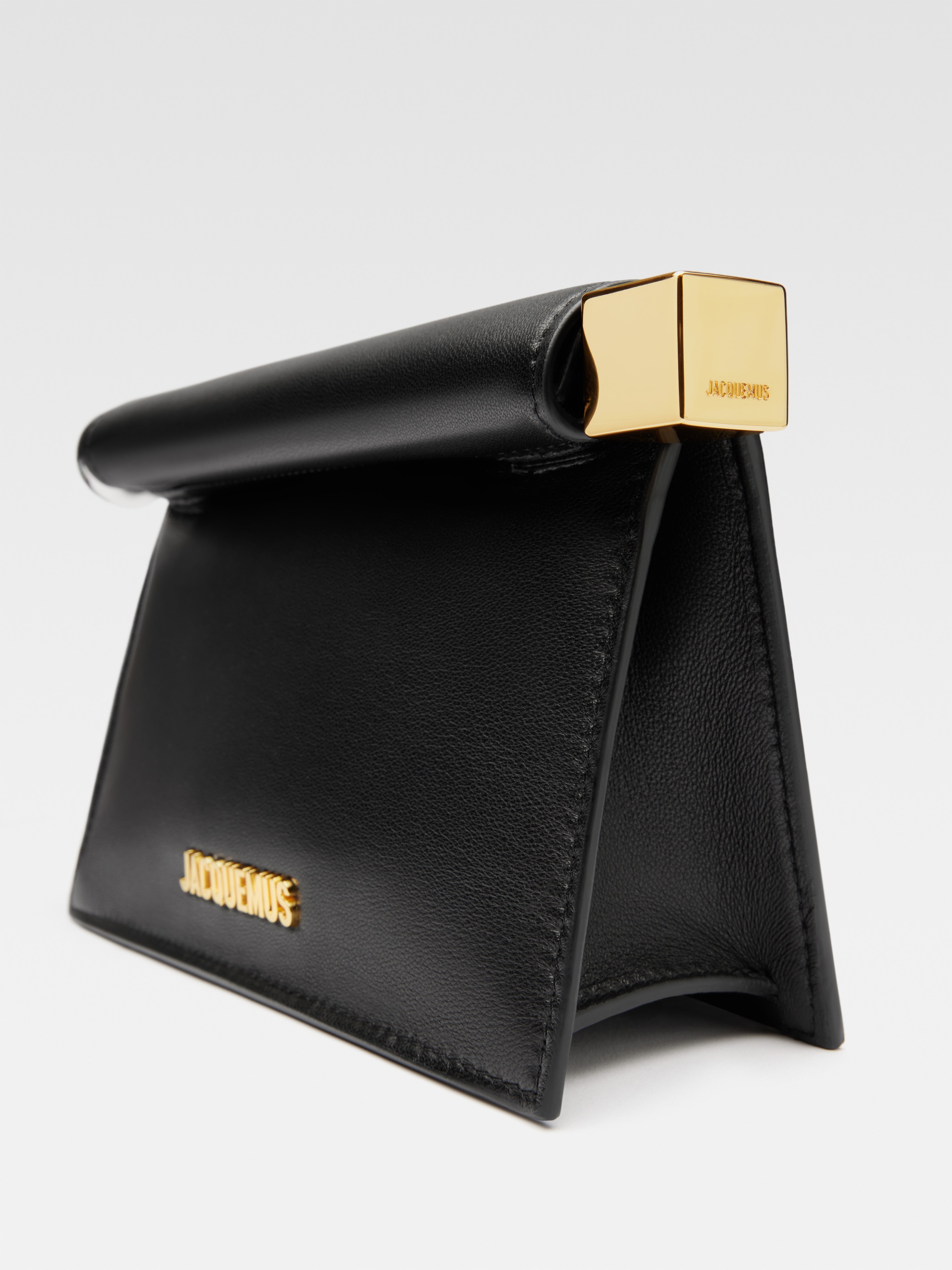 Jacquemus La Pochette Rond Carre in Light Yellow