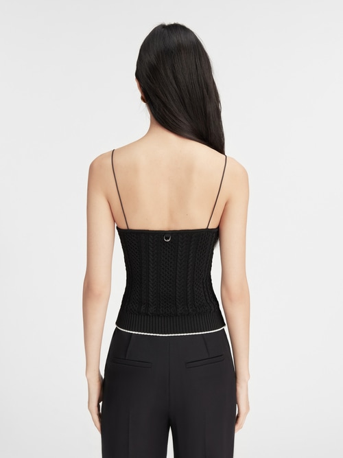 The Bela top