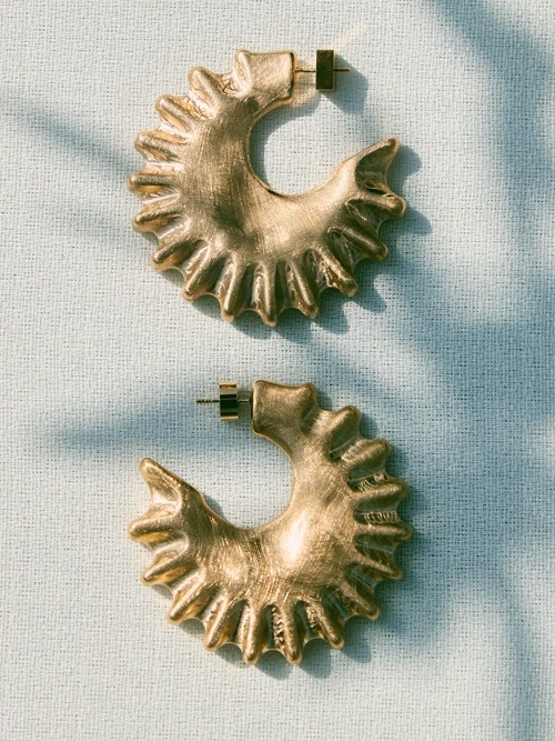 The Hippocampe hoop earrings