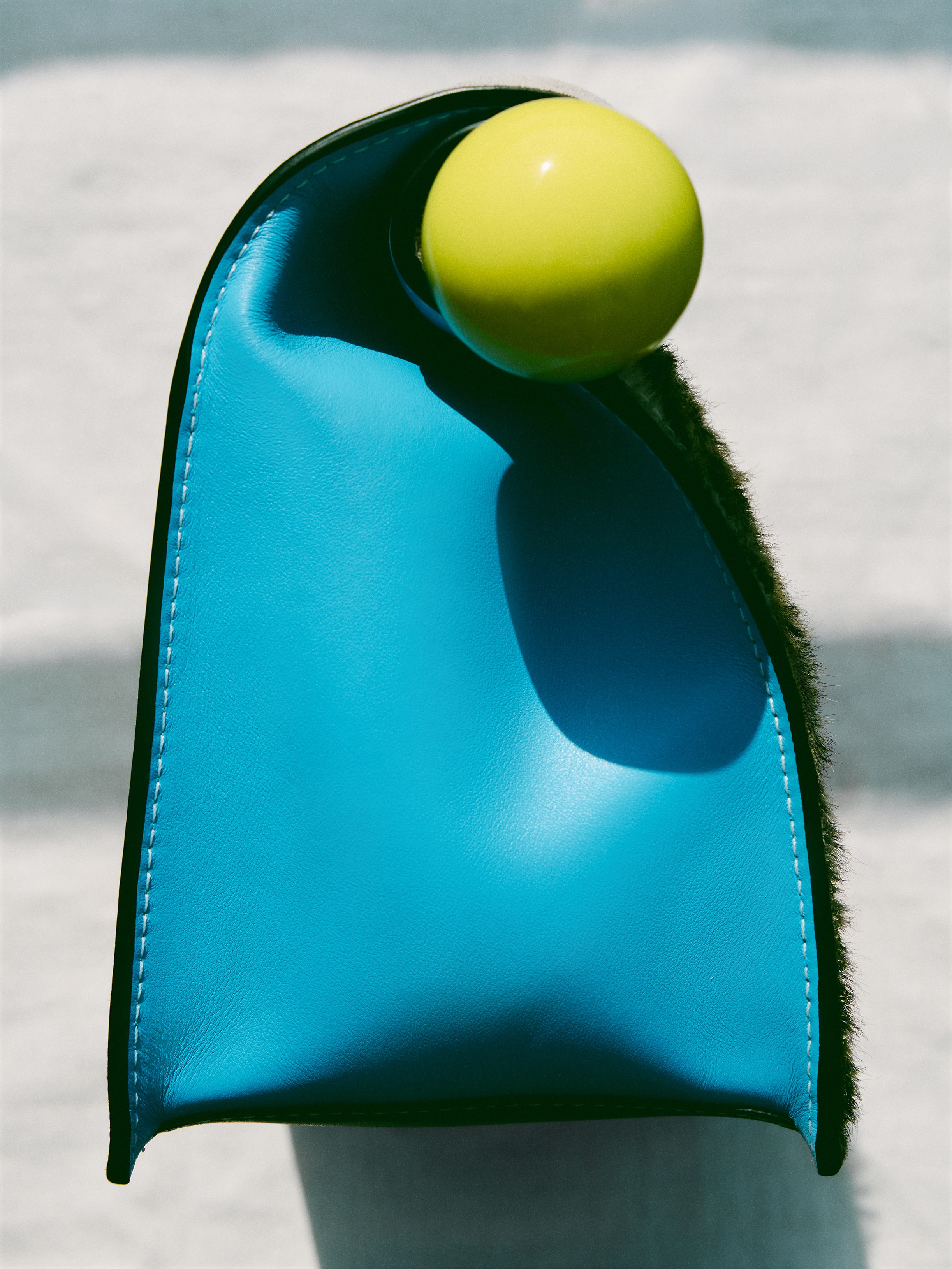 LA POCHETTE ROND CARRE