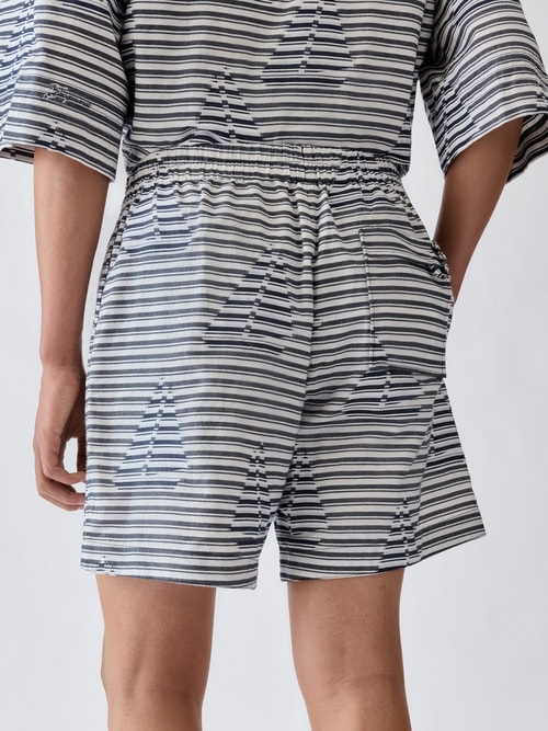 The Cale&ccedil;on shorts