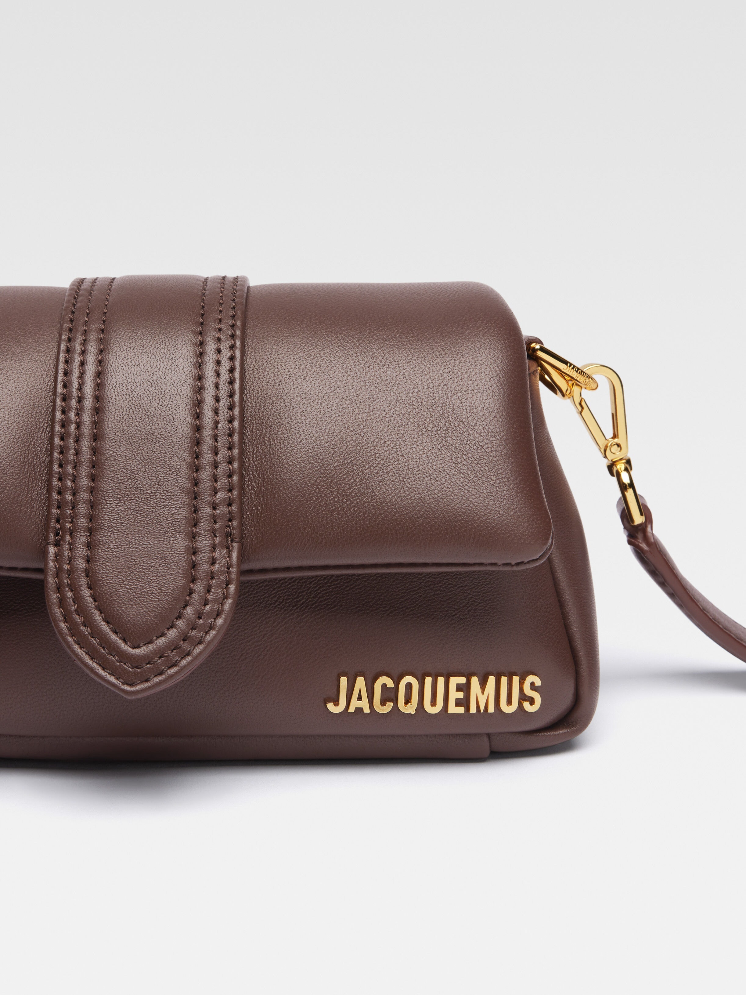 The small Bambimou by JACQUEMUS | Official website