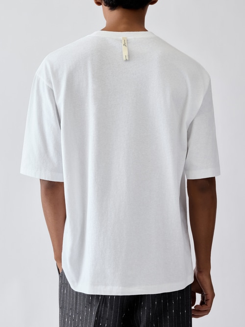 The Jacquemus t-shirt