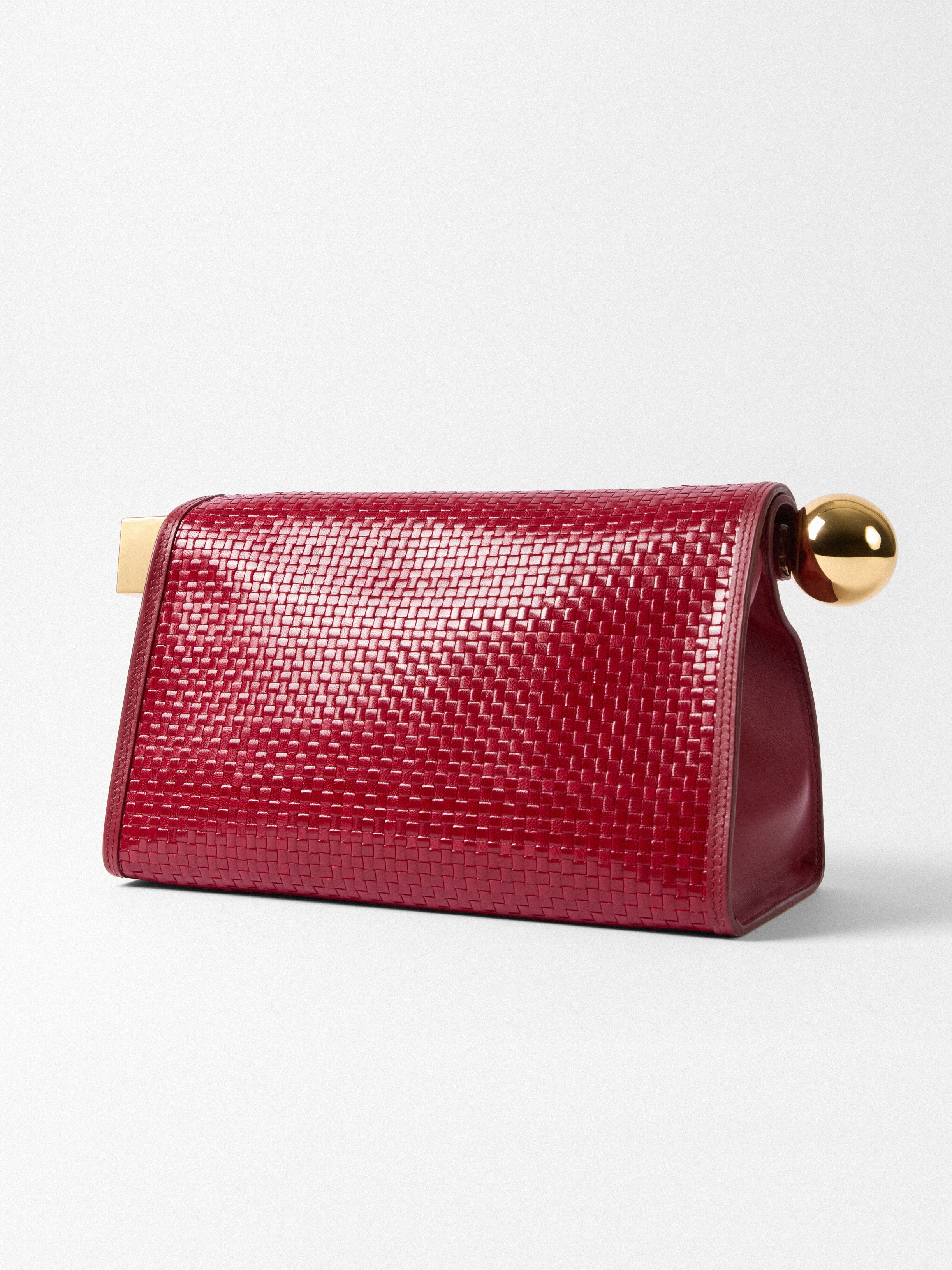 LA POCHETTE ROND CARRE