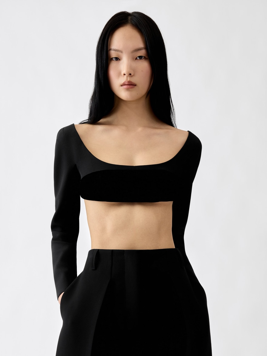 The Tailleur short top by Jacquemus
