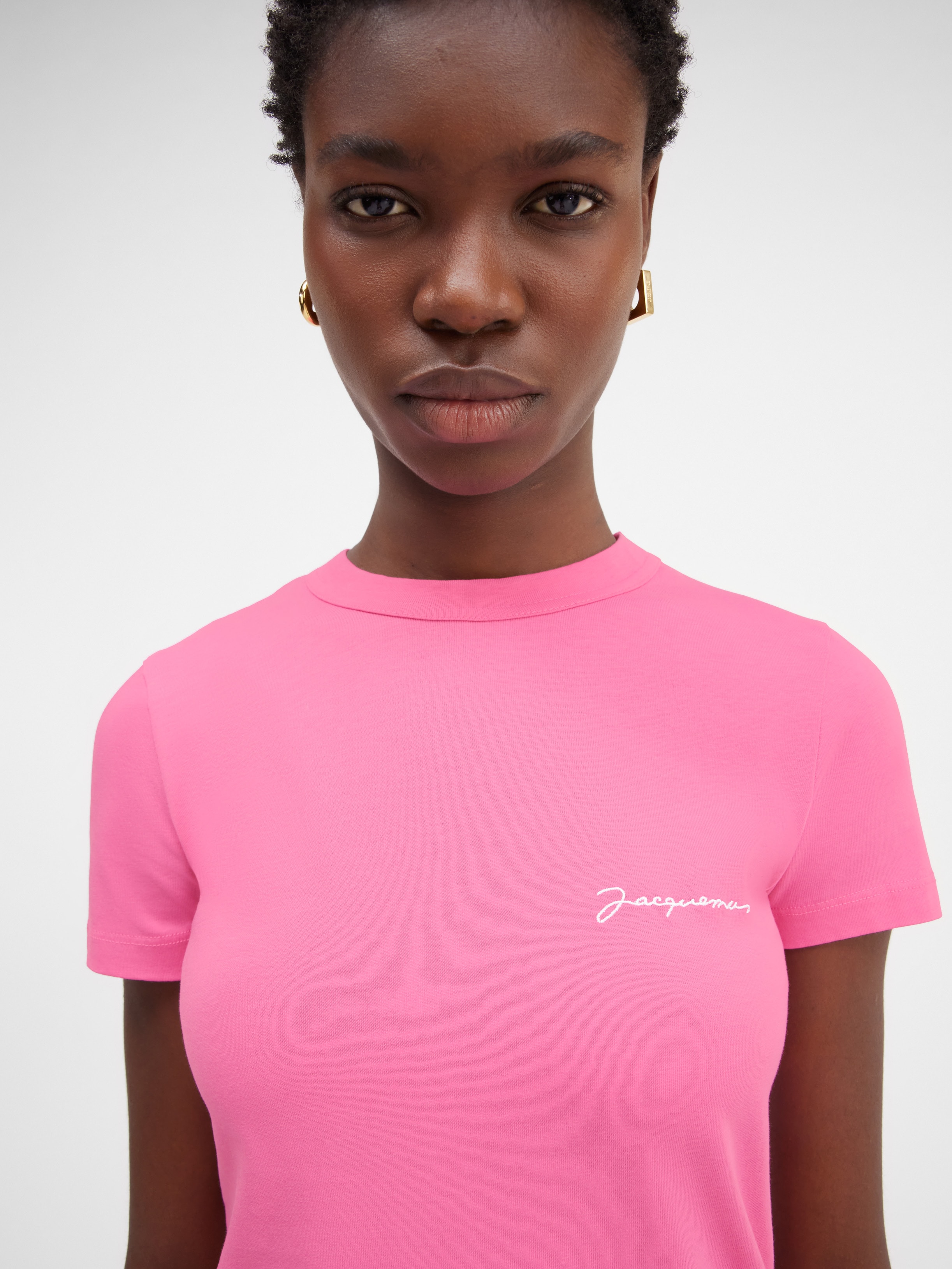 T-shirt Couple Personnalisé Chiffres Romains Brodés - Coton 100%, Cadeau Anniversaire Ou Romantique