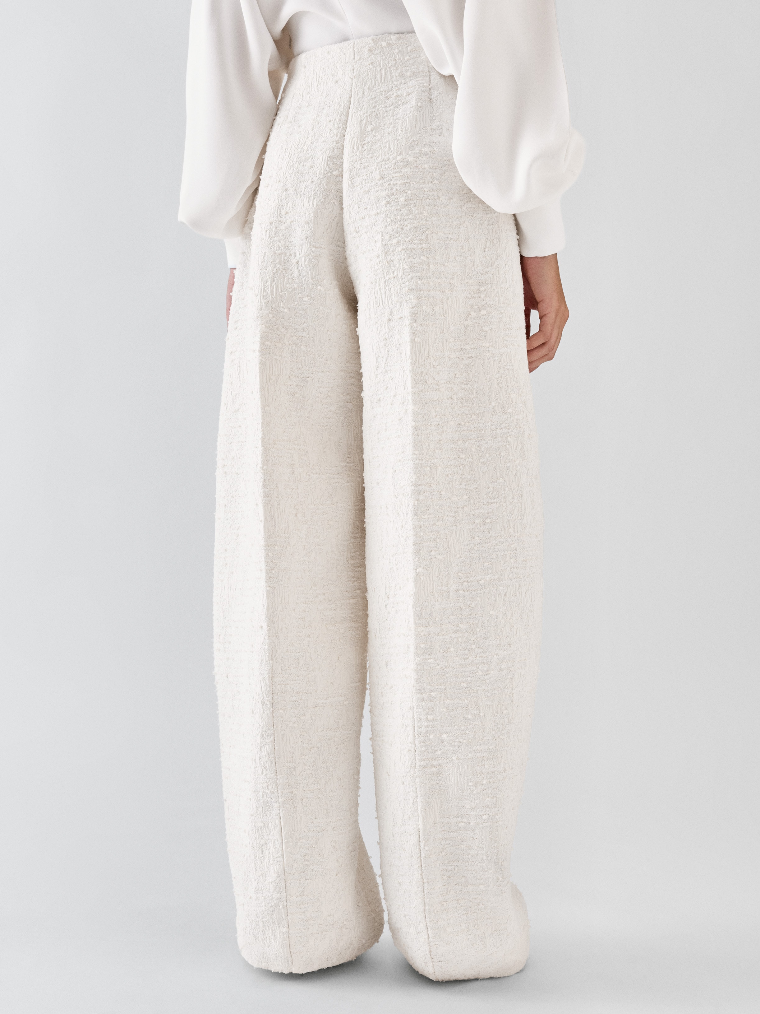 LE PANTALON CURVO