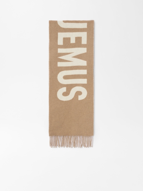 L'&eacute;charpe Jacquemus