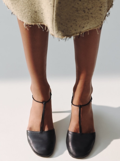The Pina sandals