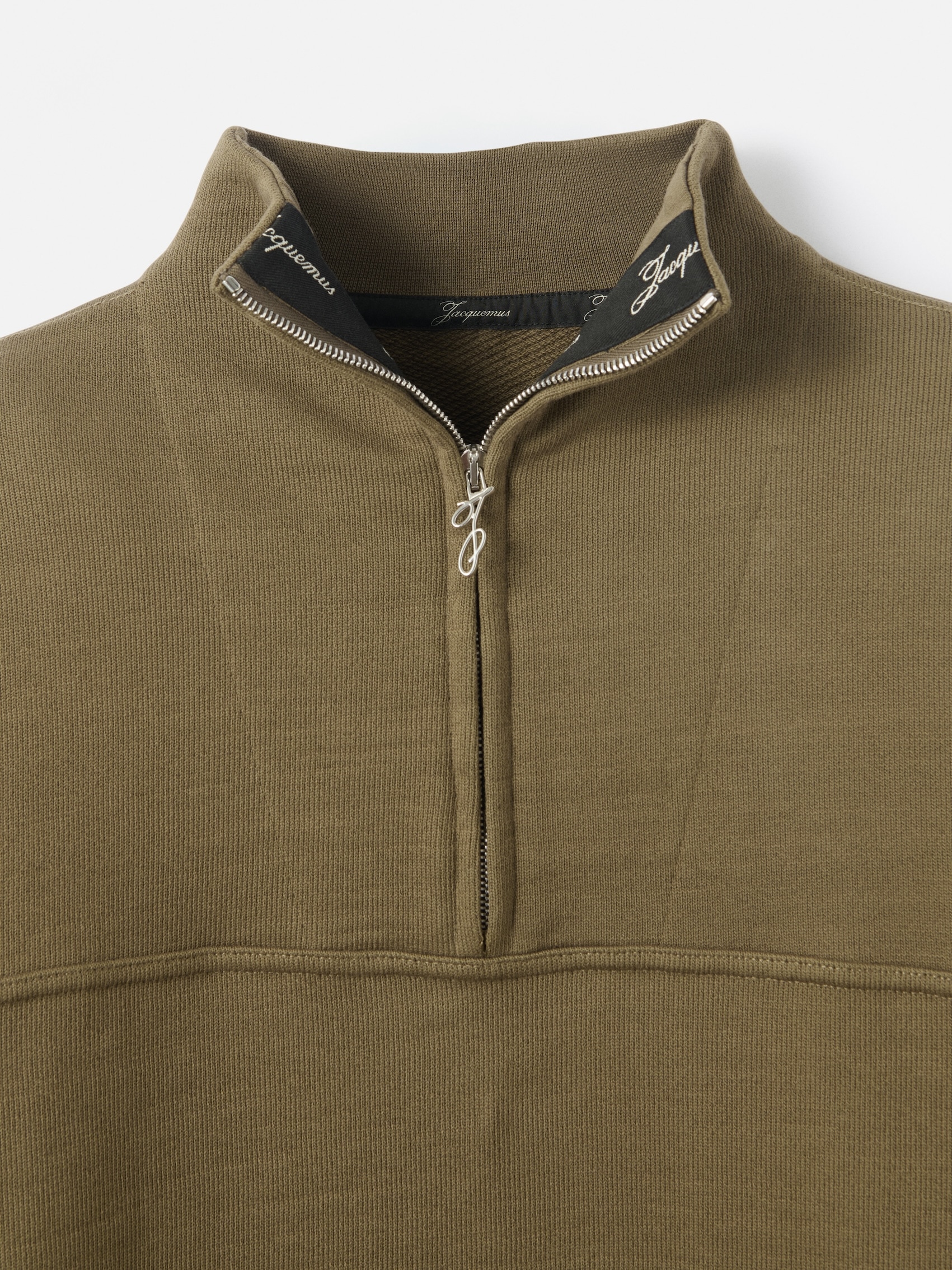 LE CAMIONNEUR ROND CARRE