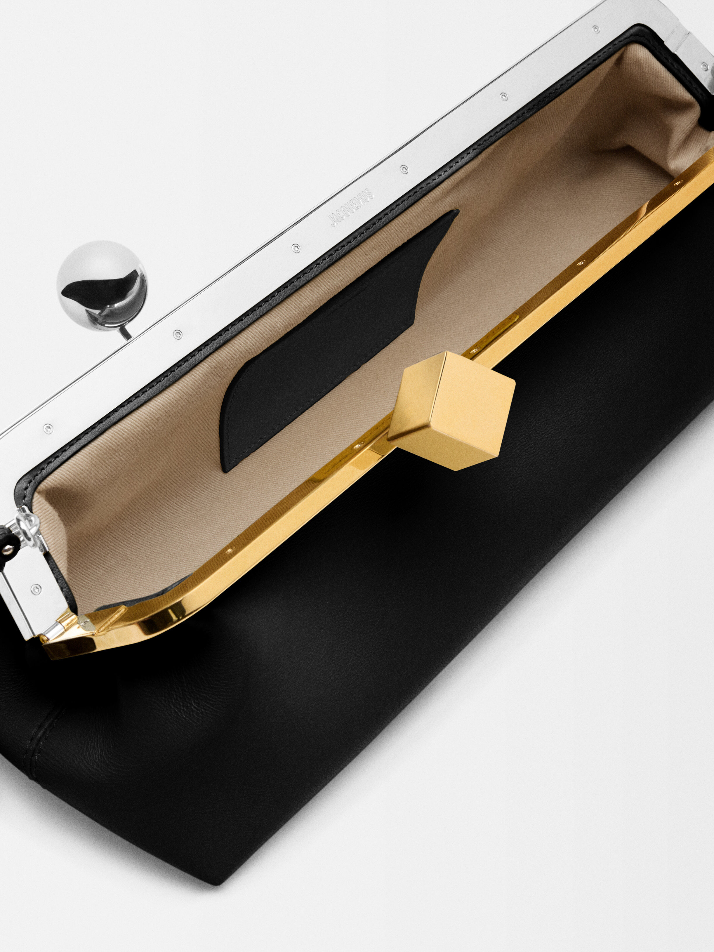 Salon クラッチ by JACQUEMUS | Official website