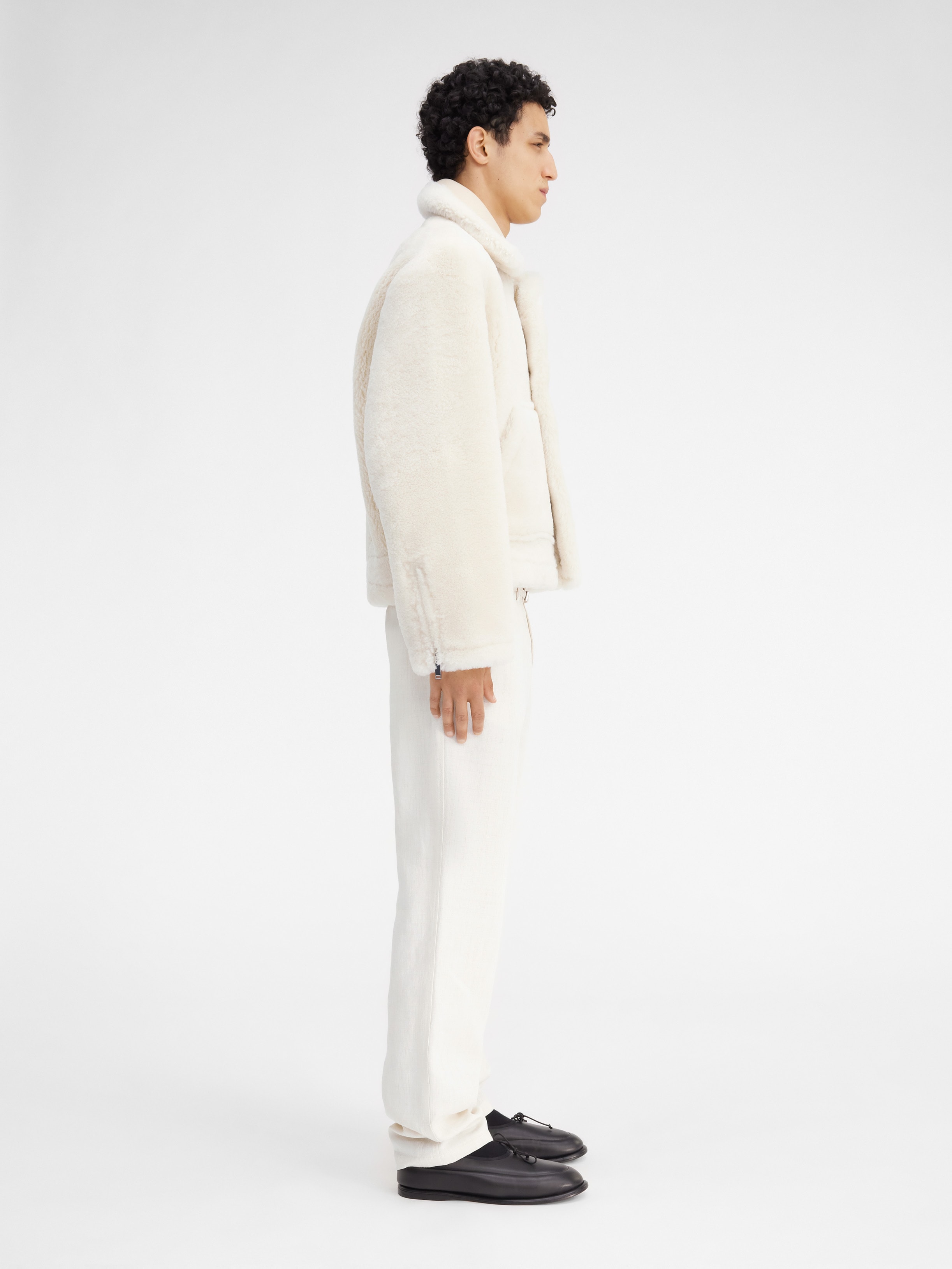 LE MANTEAU PASTRE