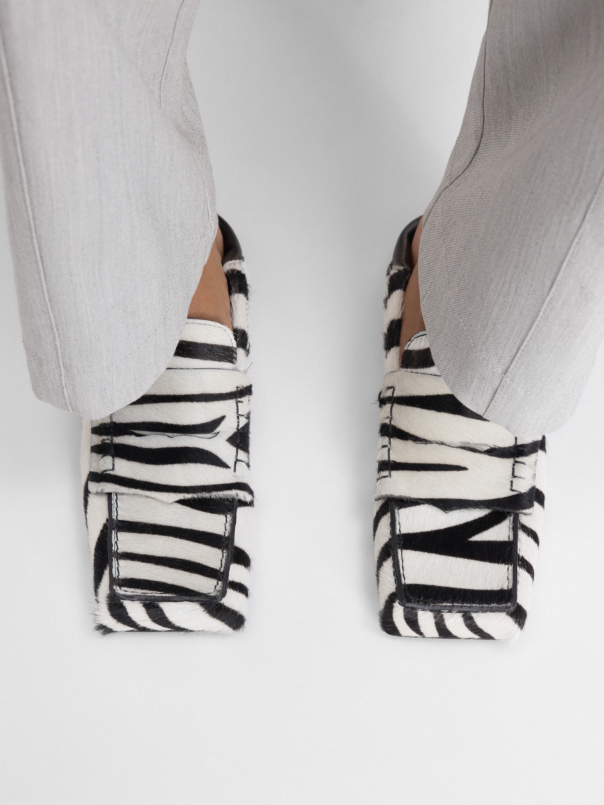 LES MOCASSINS CARRE