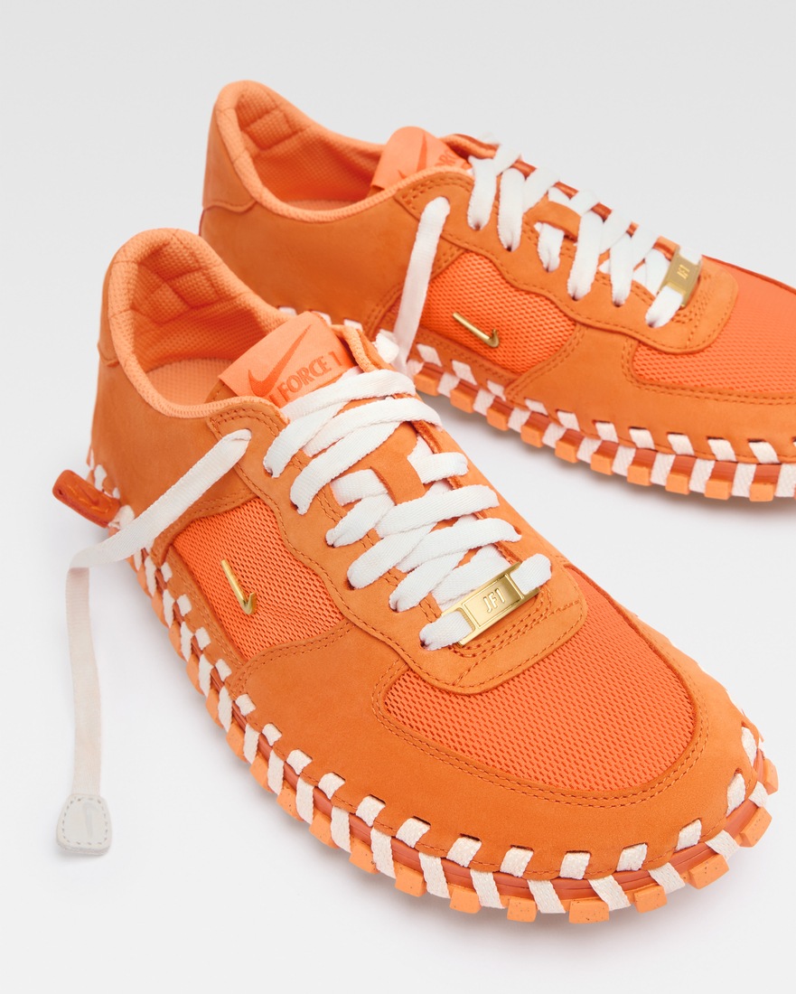 Nike collection JACQUEMUS Official website