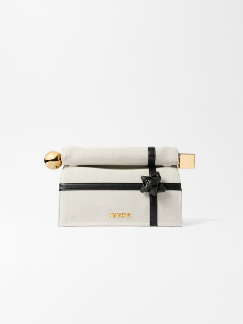 The Rond Carr&eacute; clutch