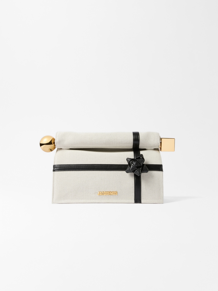 LA POCHETTE ROND CARRE