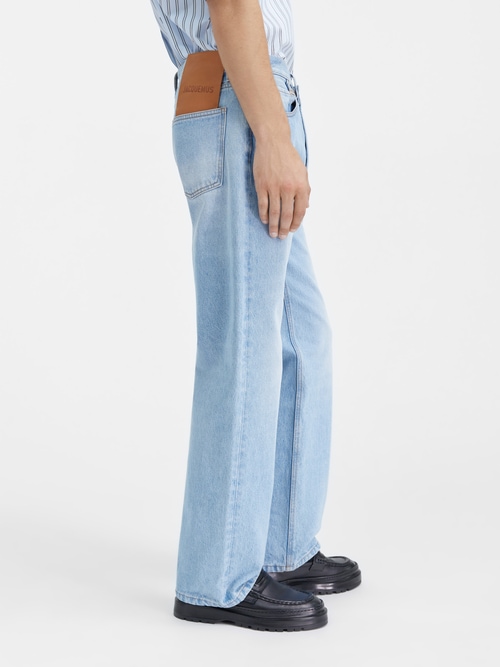 Los pantalones de denim rectos de-N&icirc;mes