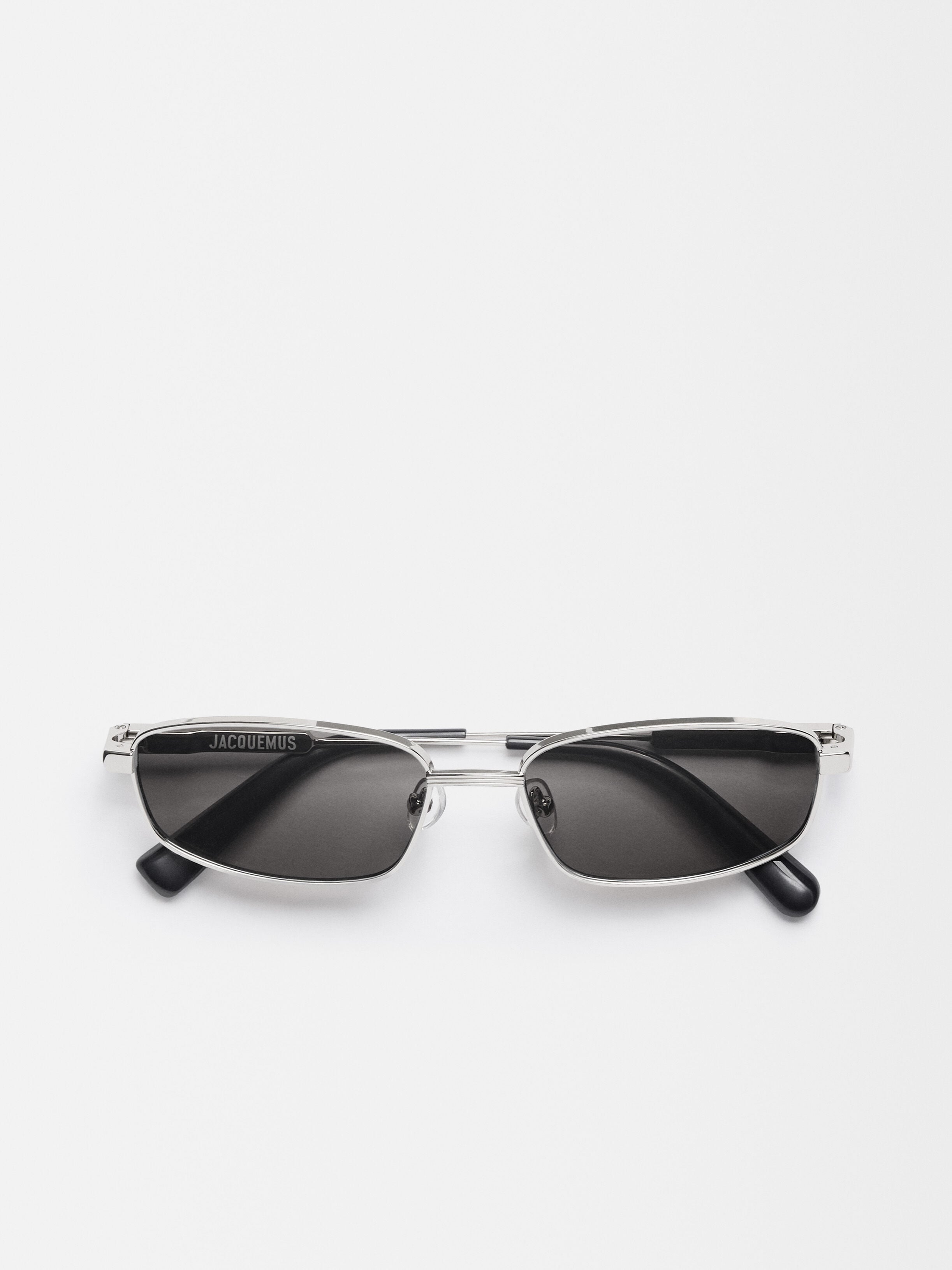 JACQUEMUS サングラスLIGHT GREY 定価5.5万 正規品 The Sera sunglasses by JACQUEMUS | Official website