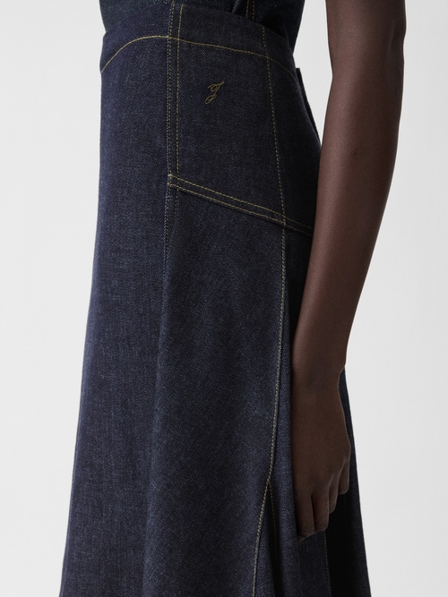 The Lavoir de-N&icirc;mes denim skirt