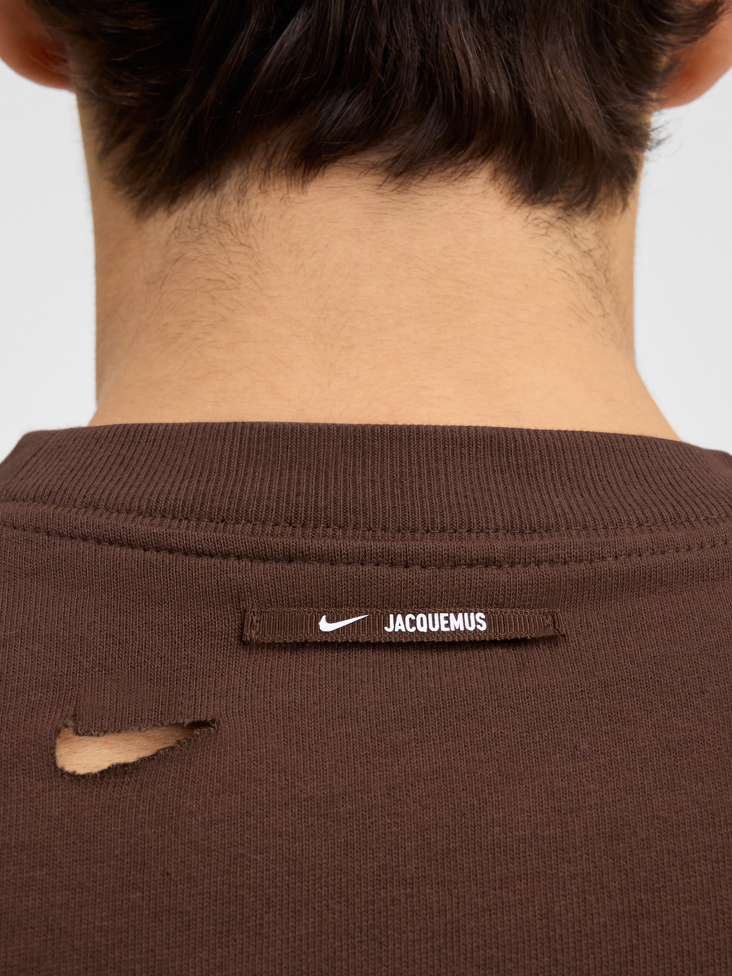 LE TSHIRT NIKE SWOOSH