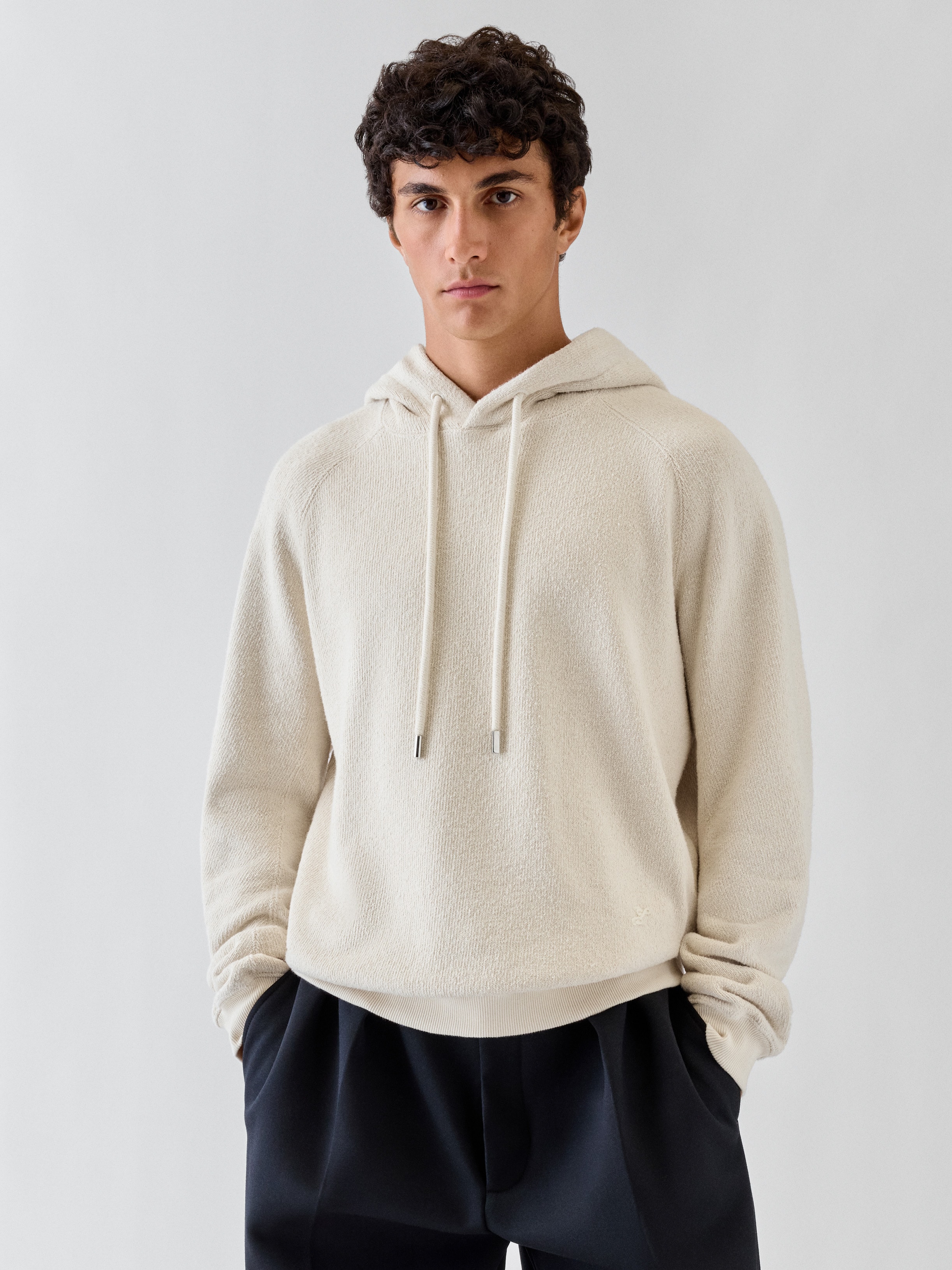LE HOODIE OVALO